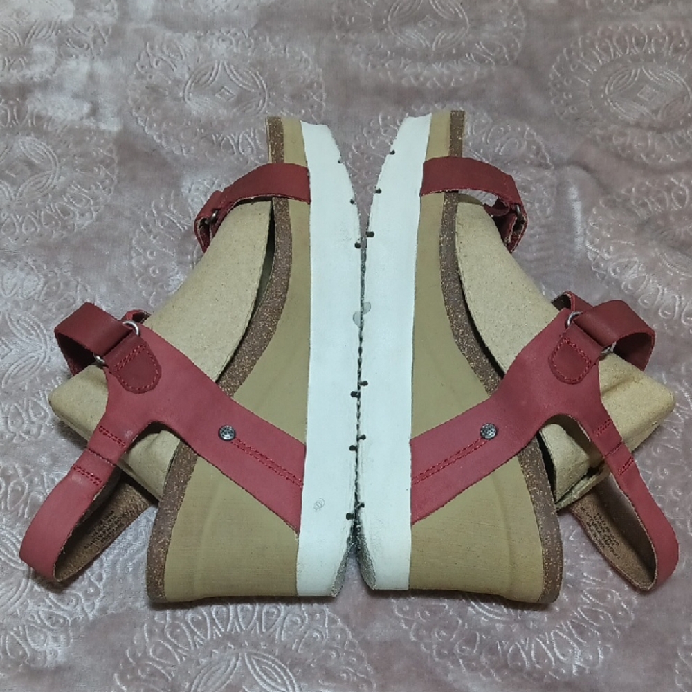 OTBT Burgundy Strappy Sandals - Picture 5 of 9